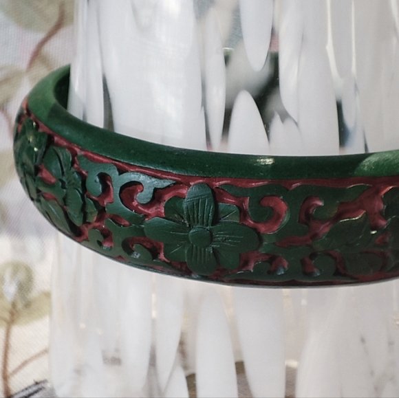 Carved Green Dark Coral Bangle Bracelet Vintage Wood Wooden 8 1/2" Cinnabar? - Picture 4 of 8